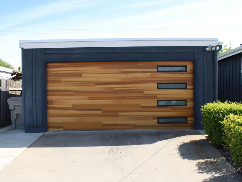 Garage doors work